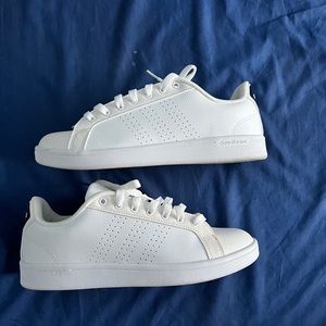 Mens Adidas Tennis shoes